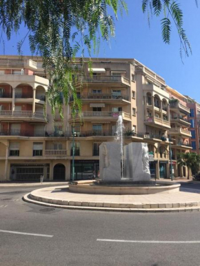 Appartamento in centro a Mentone vicino alla spiaggia Parcheggio privato INCLUSO!
